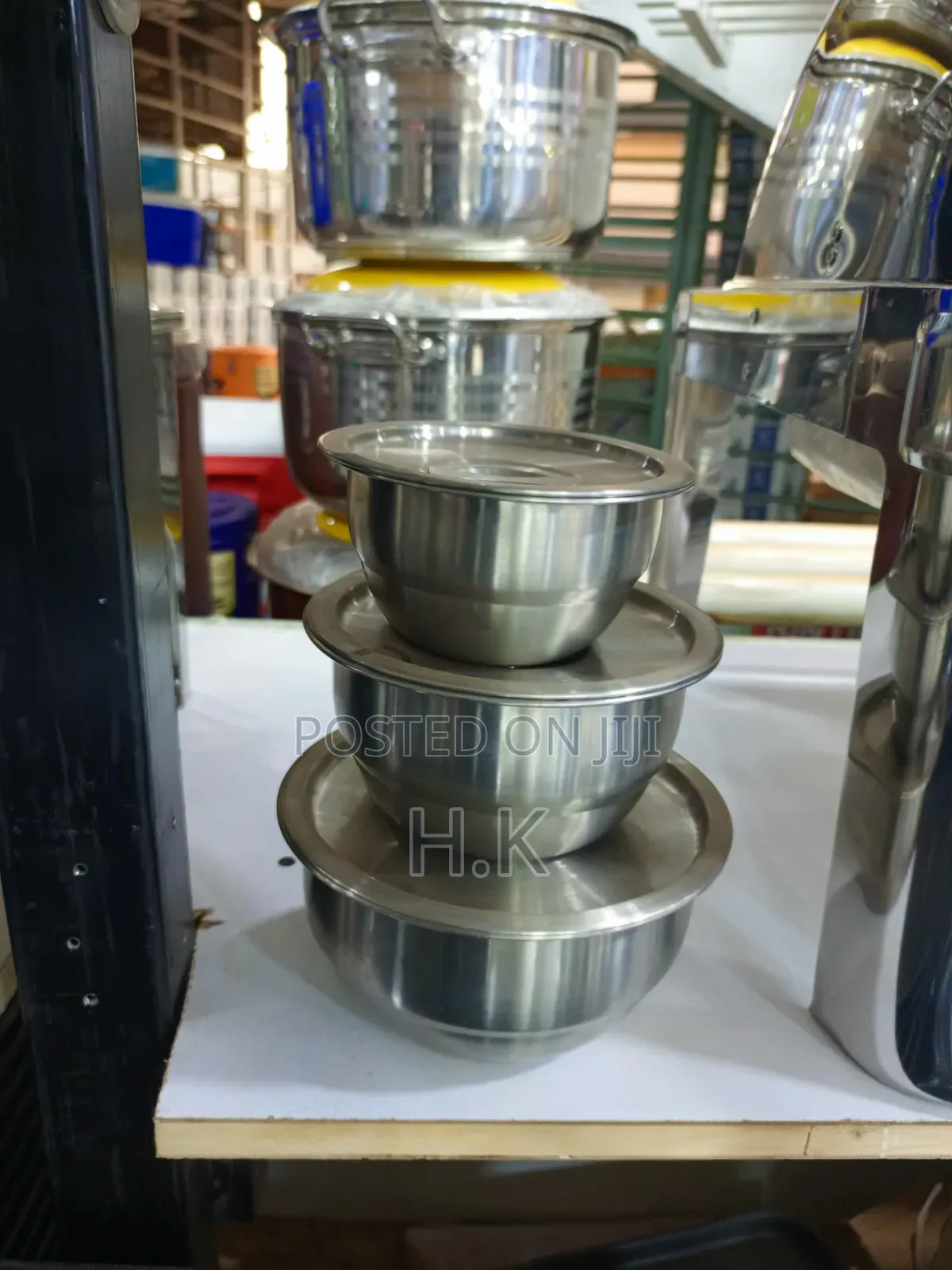 Stainless Steel Bowls With Matching Lids (Small)