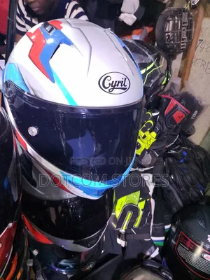 Cyril R1 Full-Face Racing Helmet