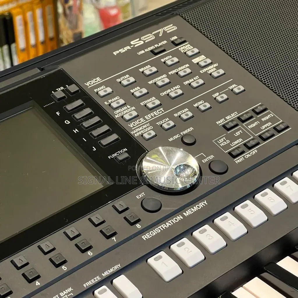 Yamaha Keyboard PSR S975 Uk Used or New