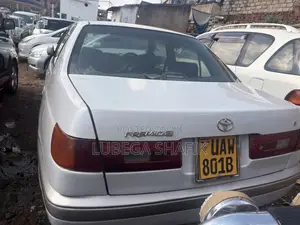 Toyota Corona Premio 2000 White