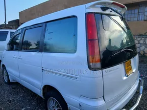 Toyota Noah 2001 White