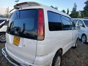 Toyota Noah 2001 White