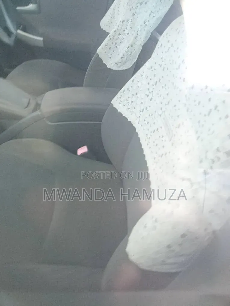 Toyota Prius 2011 White