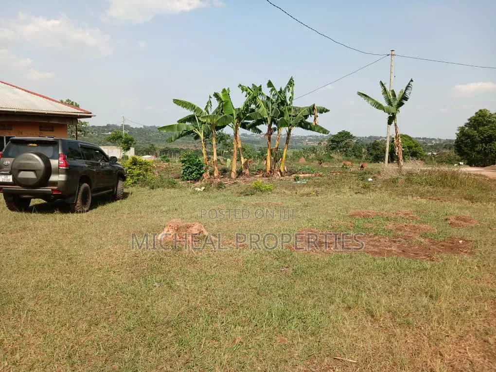 Plot for Sell Location Gayaza Dundu at 28m