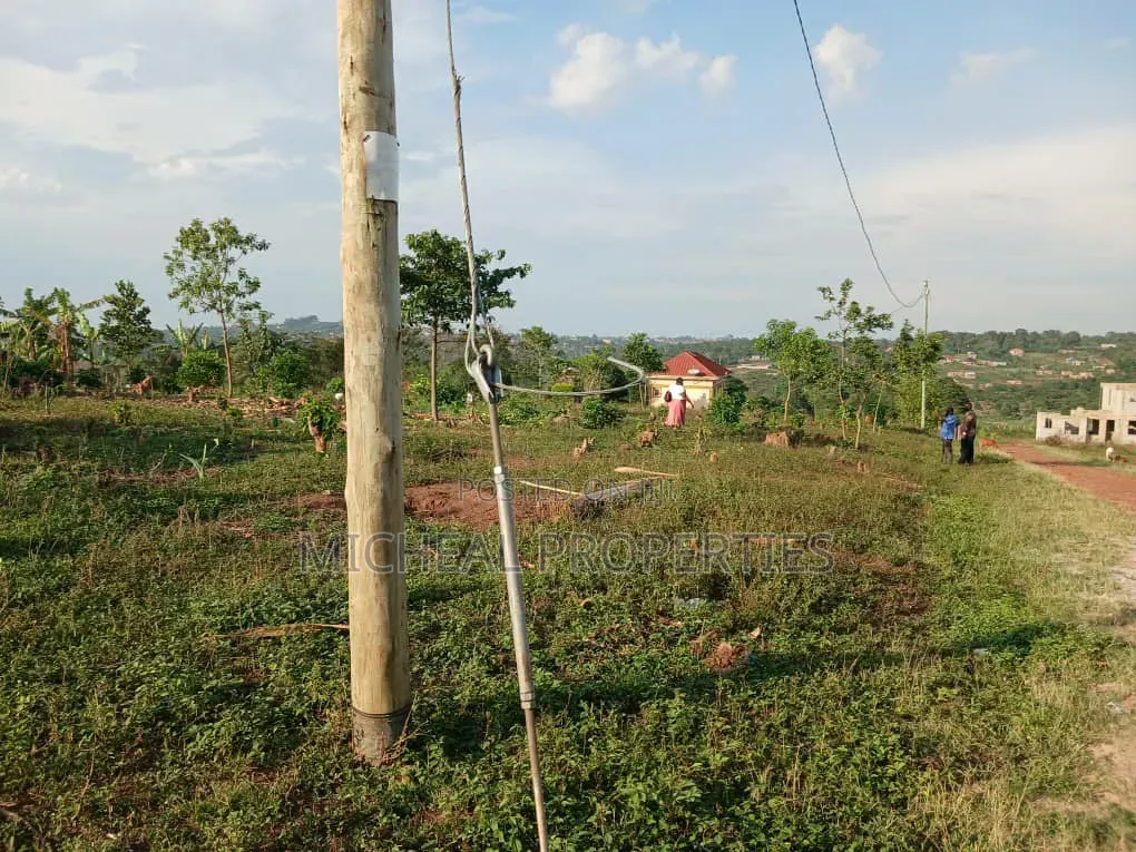 Plot for Sell Location Gayaza Dundu at 28m