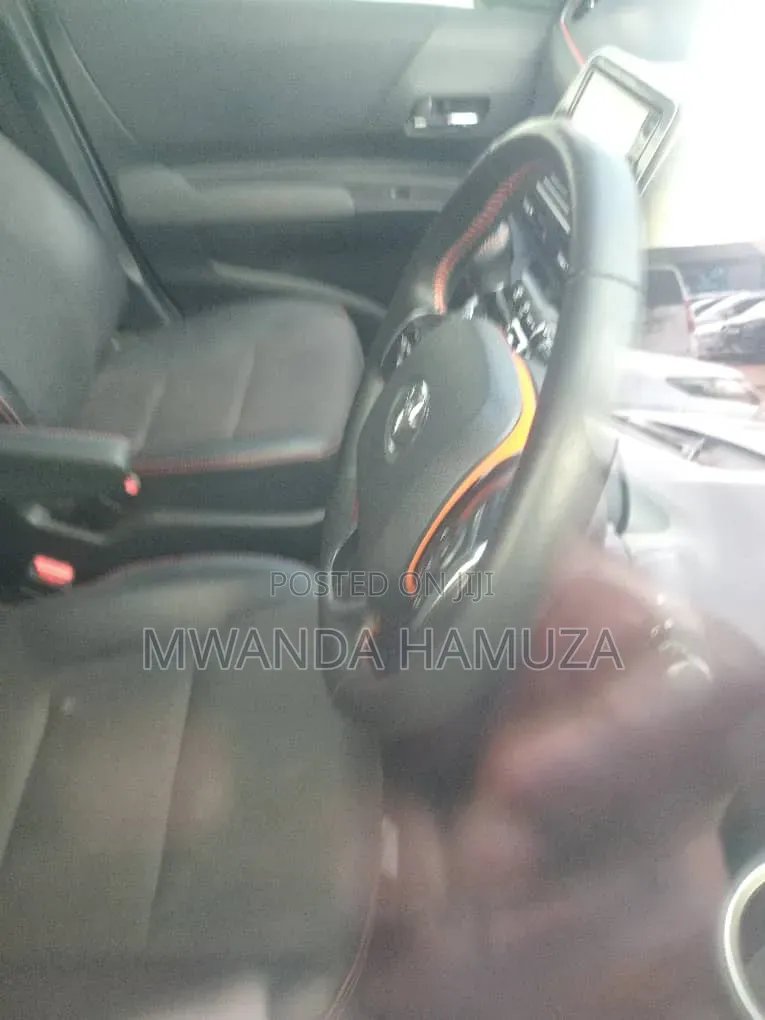 Toyota Sienta 2016 White