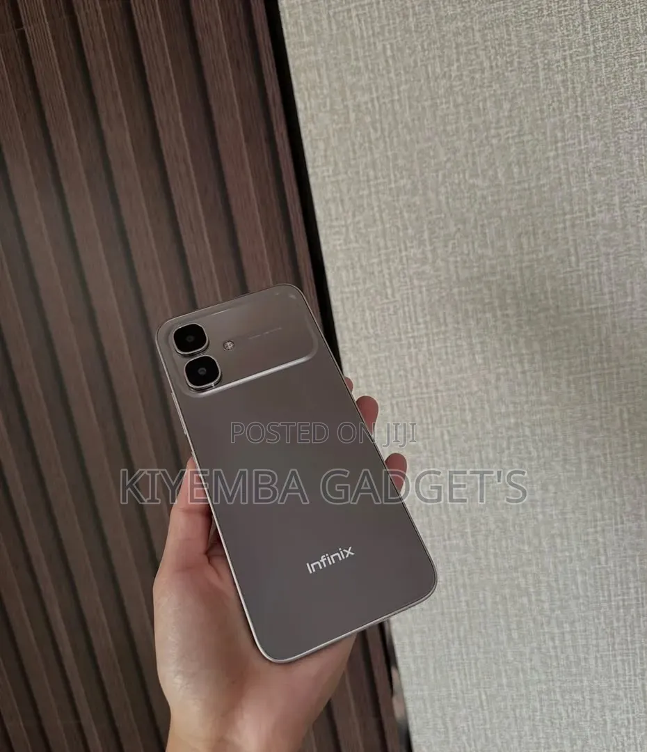 New Infinix Smart 20 128 GB Silver