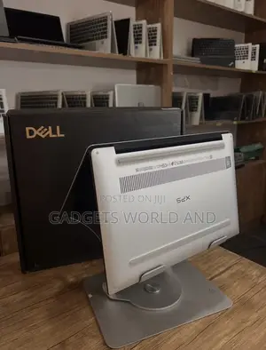 New Laptop Dell XPS 15 9500 32GB Intel Core i7 SSD 512GB
