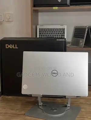 New Laptop Dell XPS 15 9500 32GB Intel Core i7 SSD 512GB