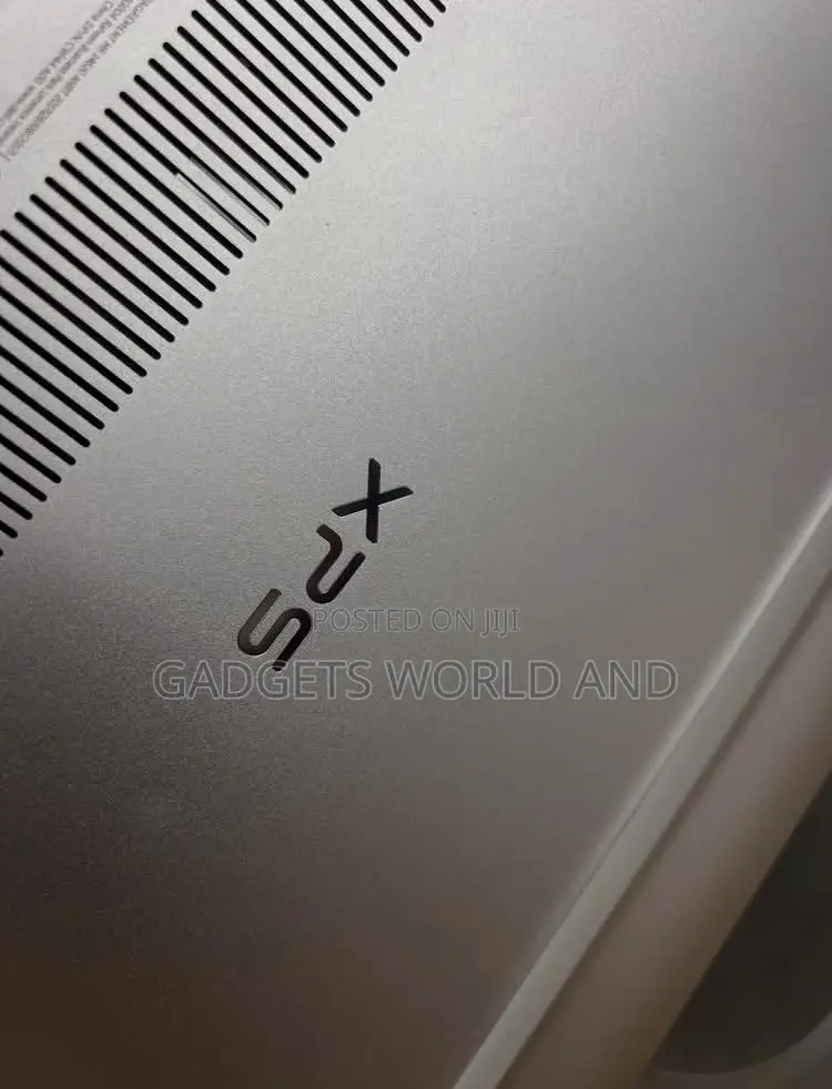 New Laptop Dell XPS 15 9500 32GB Intel Core i7 SSD 512GB