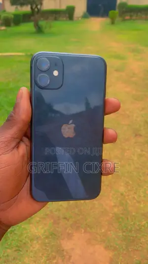 Apple iPhone 11 64 GB Black