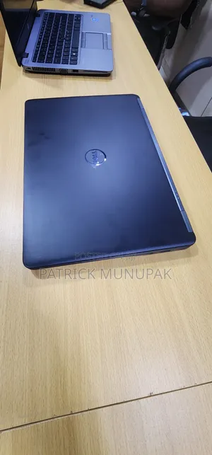Laptop Dell Latitude 7450 8GB Intel Core i5 SSD 256GB