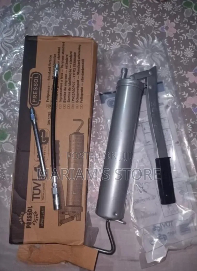 Grease Gun (DIN 1283 Standard Version), a Manual Hand Tool
