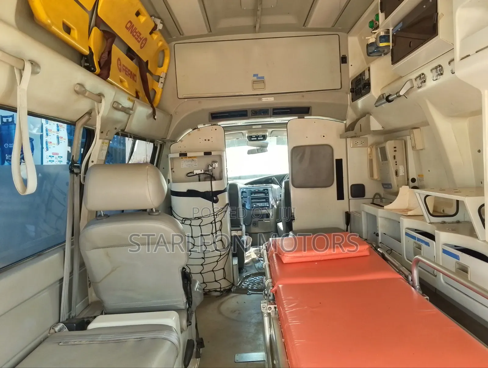 Nissan Caravan (Urvan) 2013 White