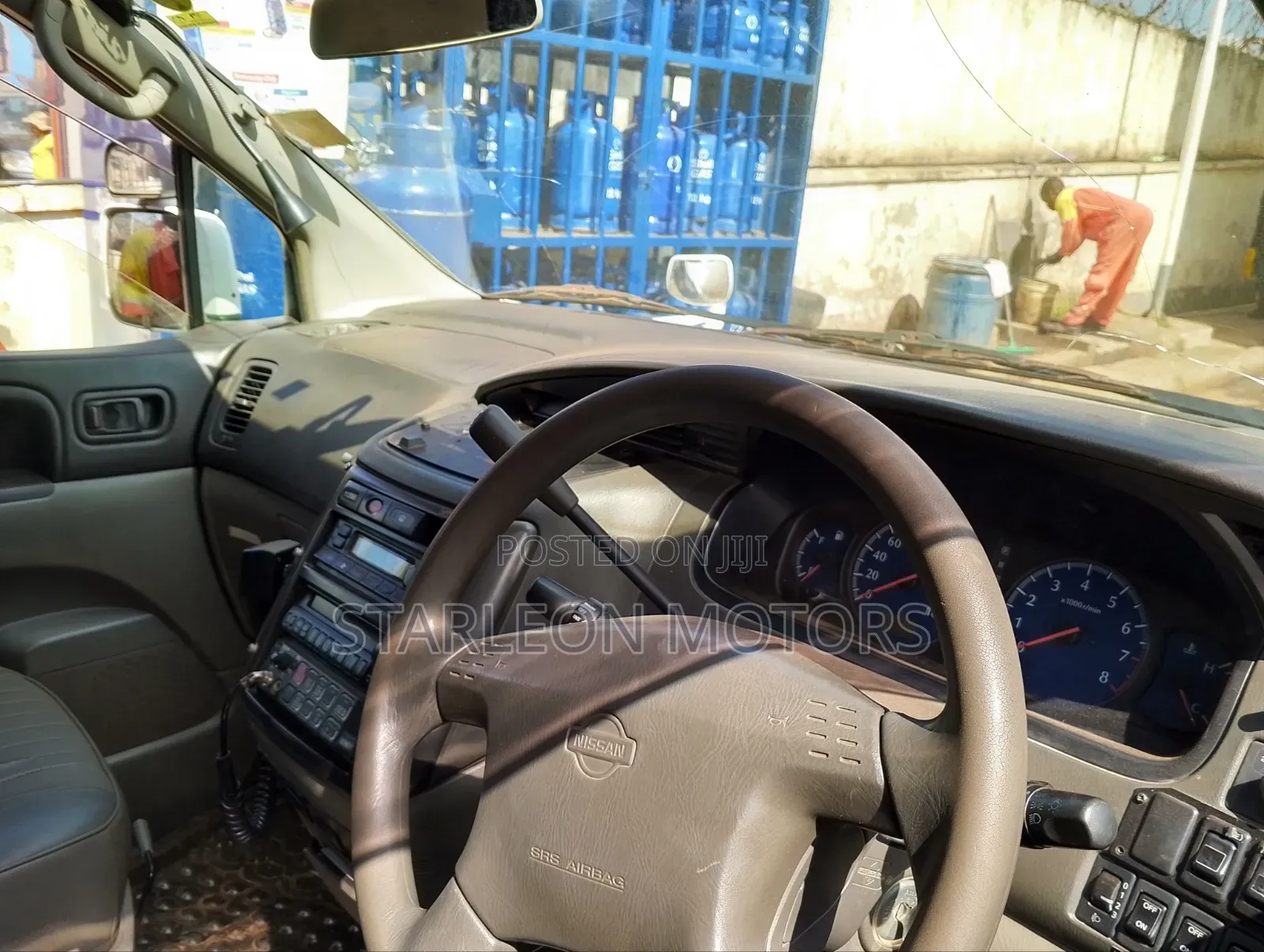 Nissan Caravan (Urvan) 2013 White