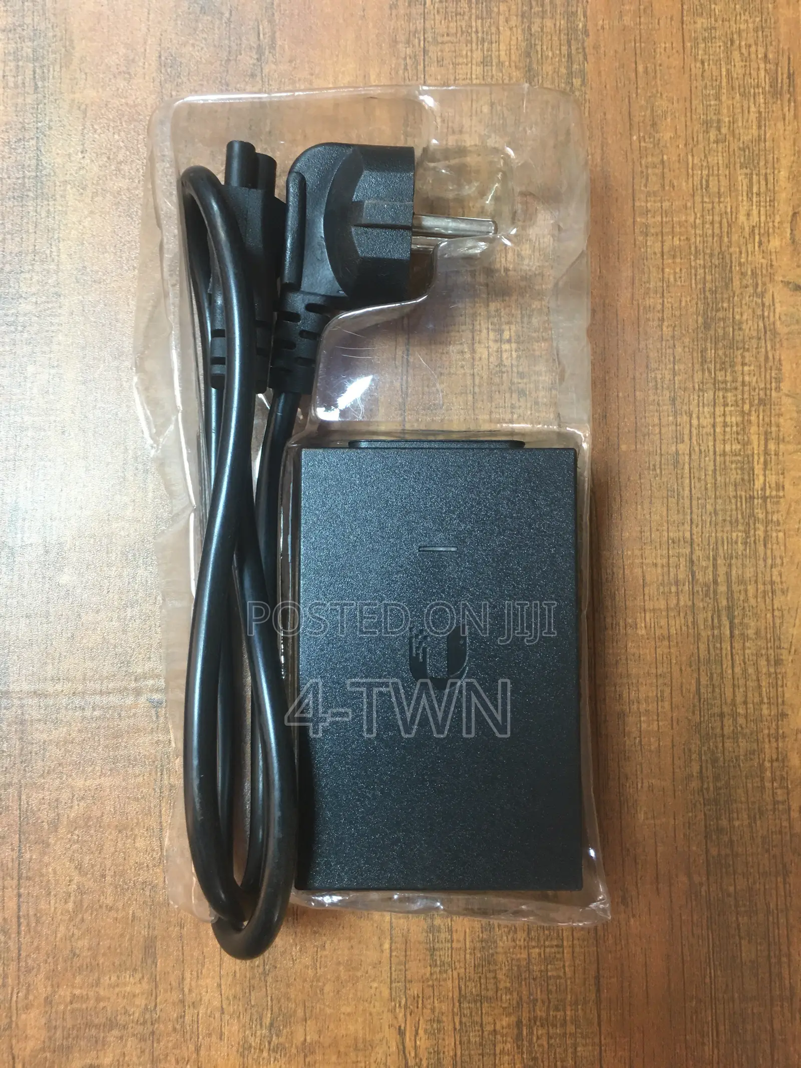 Ubiquity PoE Adapter
