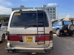 Toyota HiAce 2002 Grey