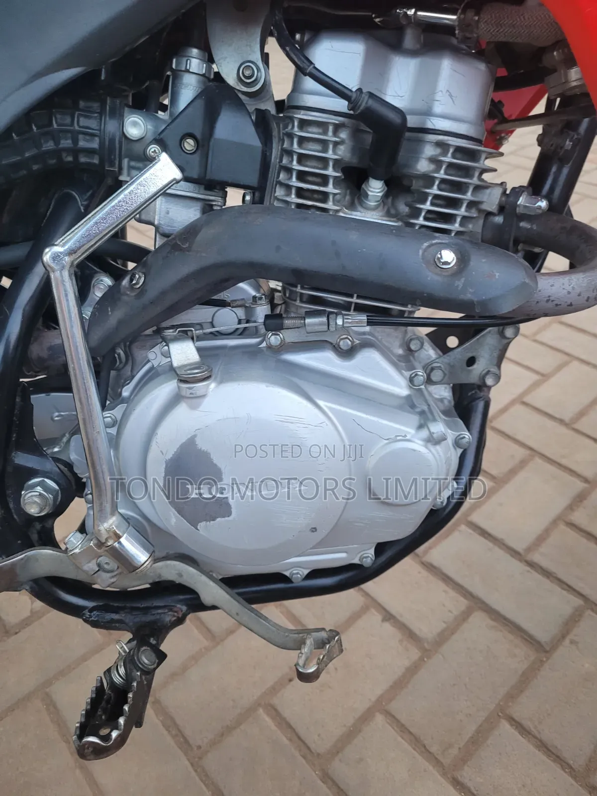 Honda XL 125 2010 Red