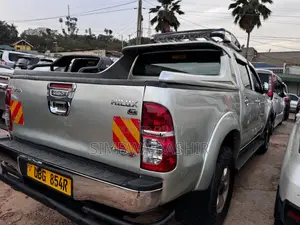 Toyota Hilux 2008 Silver