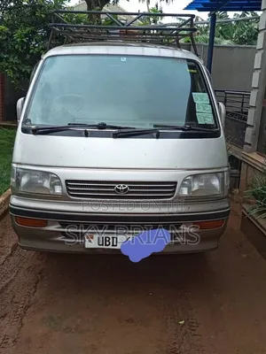 Toyota Grand HiAce Aero Storm Edition 3.0 Diesel Turbo 4WD 8-Seater