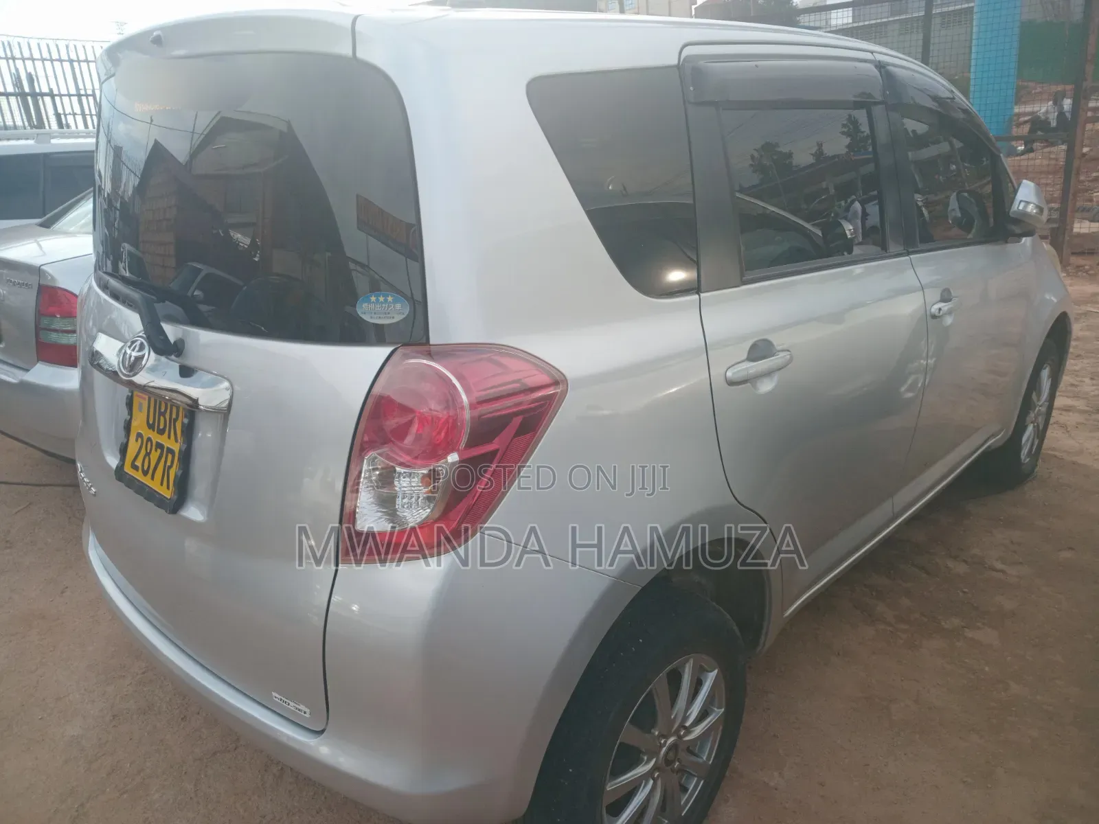 Toyota Ractis 2008 Silver
