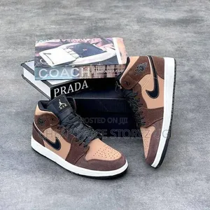 - Jordan 1 Retro Highsp Gina (Regular Box)