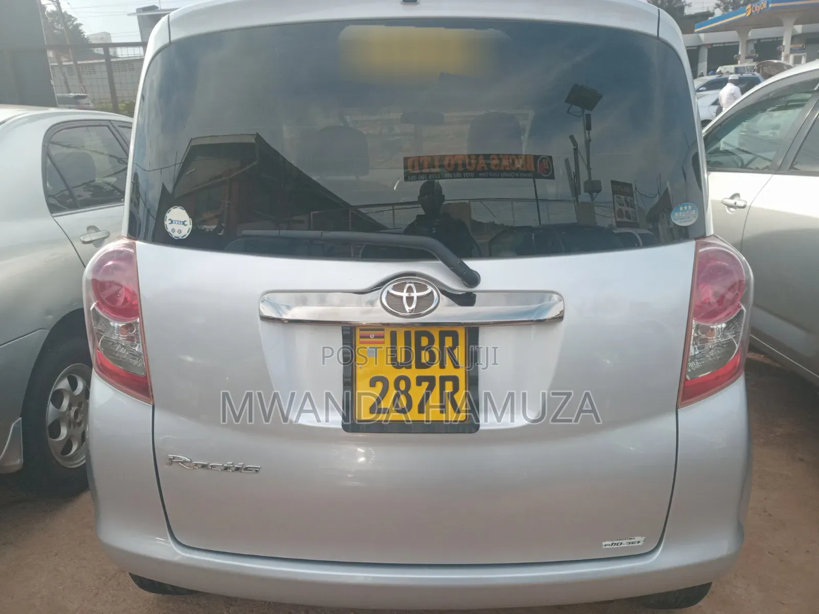 Toyota Ractis 2008 Silver