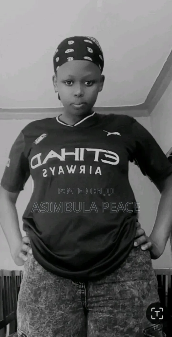 Am a Hard Working Lady