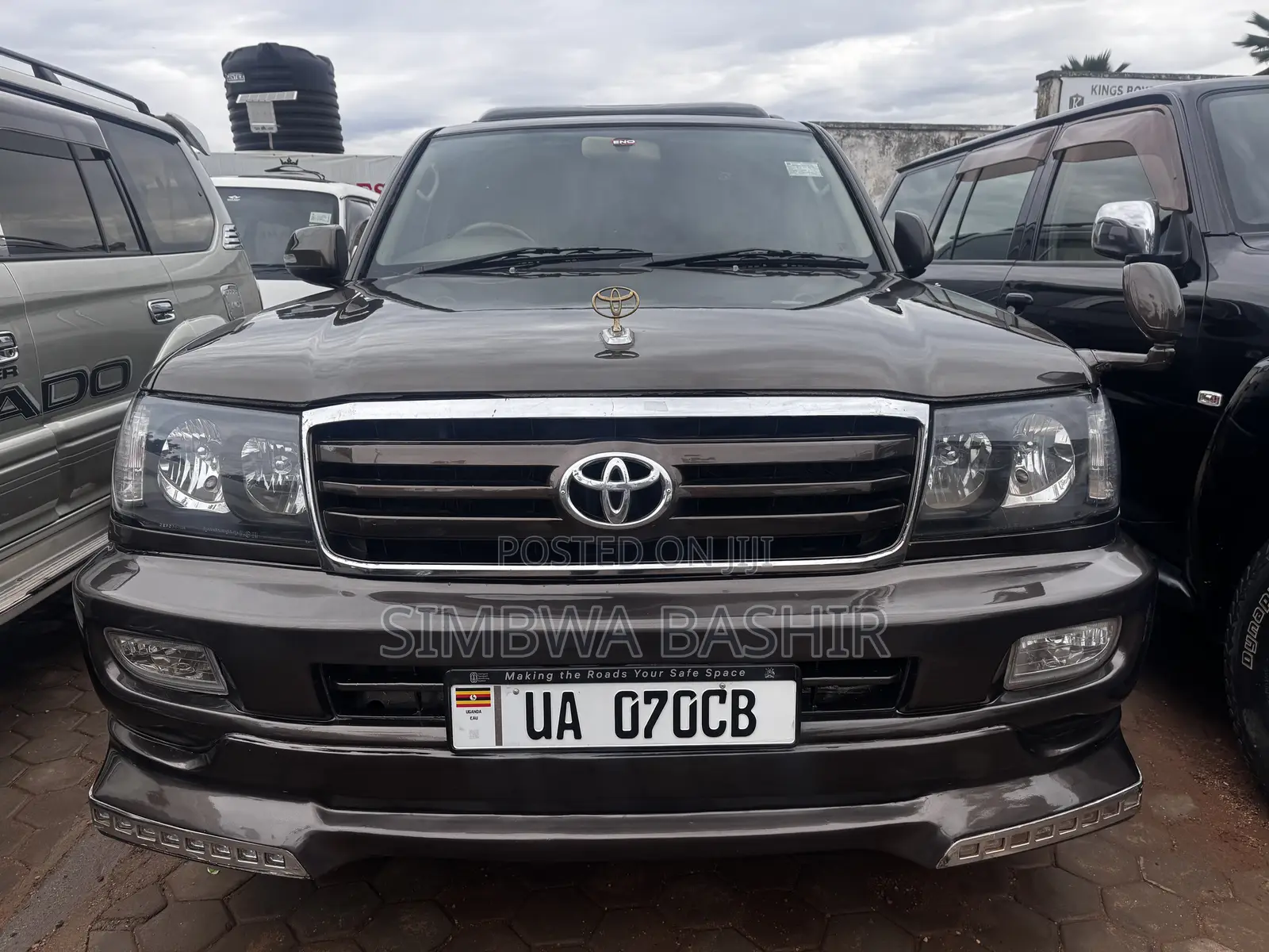 Toyota Land Cruiser Cygnus 4.7 2005 Maroon