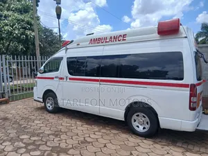 Toyota HiAce 2014 White