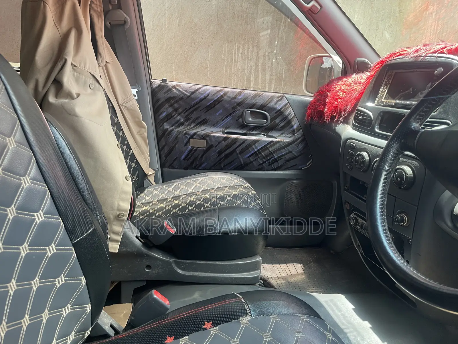 Toyota Noah 2002 White