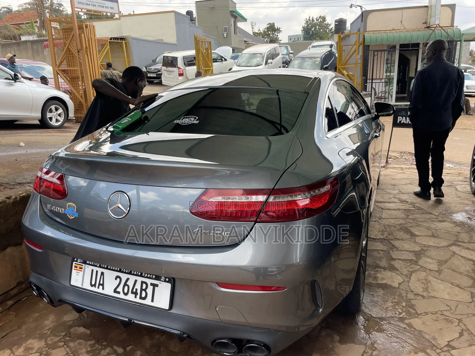 Mercedes-Benz E400 2022 Gray