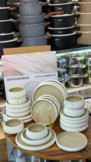 24Pcs BAVARY Chubby-B Dinnerware Set