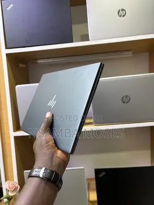 Laptop HP Dragonfly G4 32GB Intel Core i7 SSD 512GB