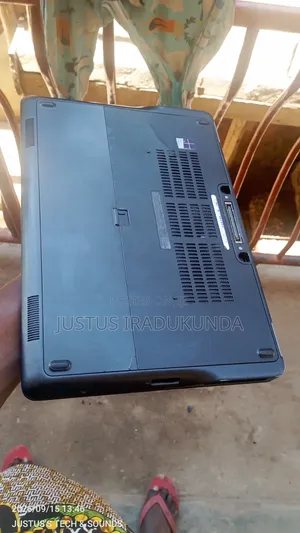 Laptop Dell Latitude E7450 4GB Intel SSD 128GB