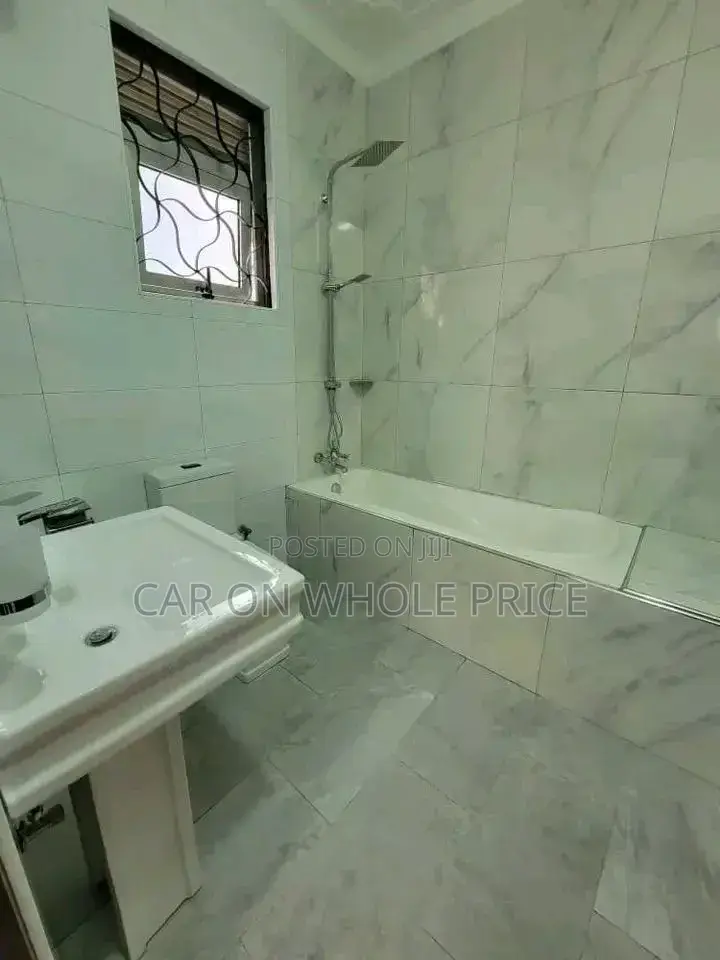 Furnished 5bdrm Apartment in Oryestates, Central Division for rent