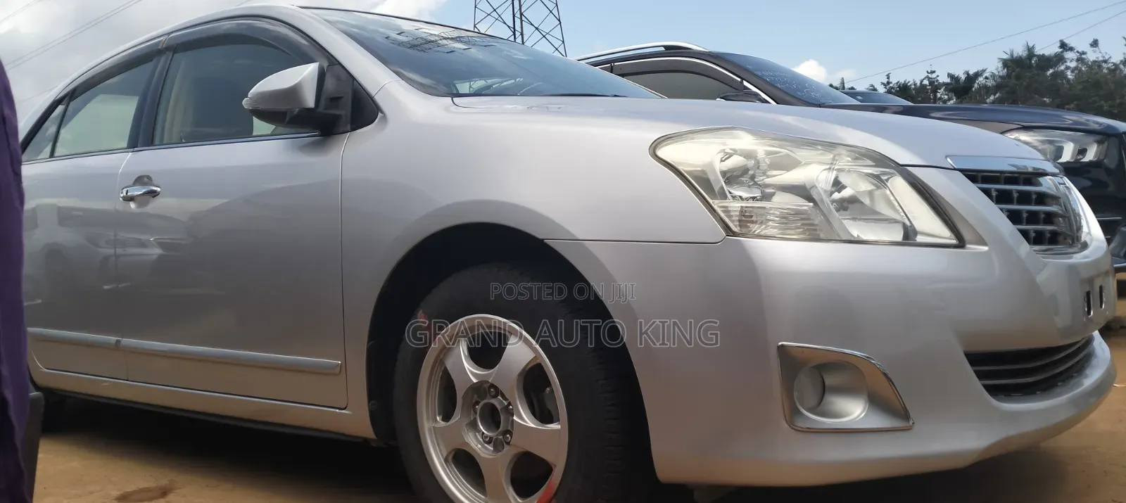 Toyota Premio 1.8 FWD 2013 Silver
