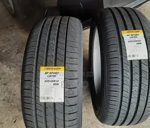 225/45r18 Dunlop Tyre