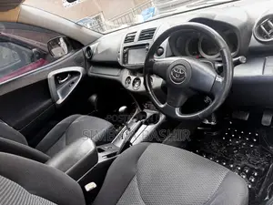 Toyota RAV4 2006 White