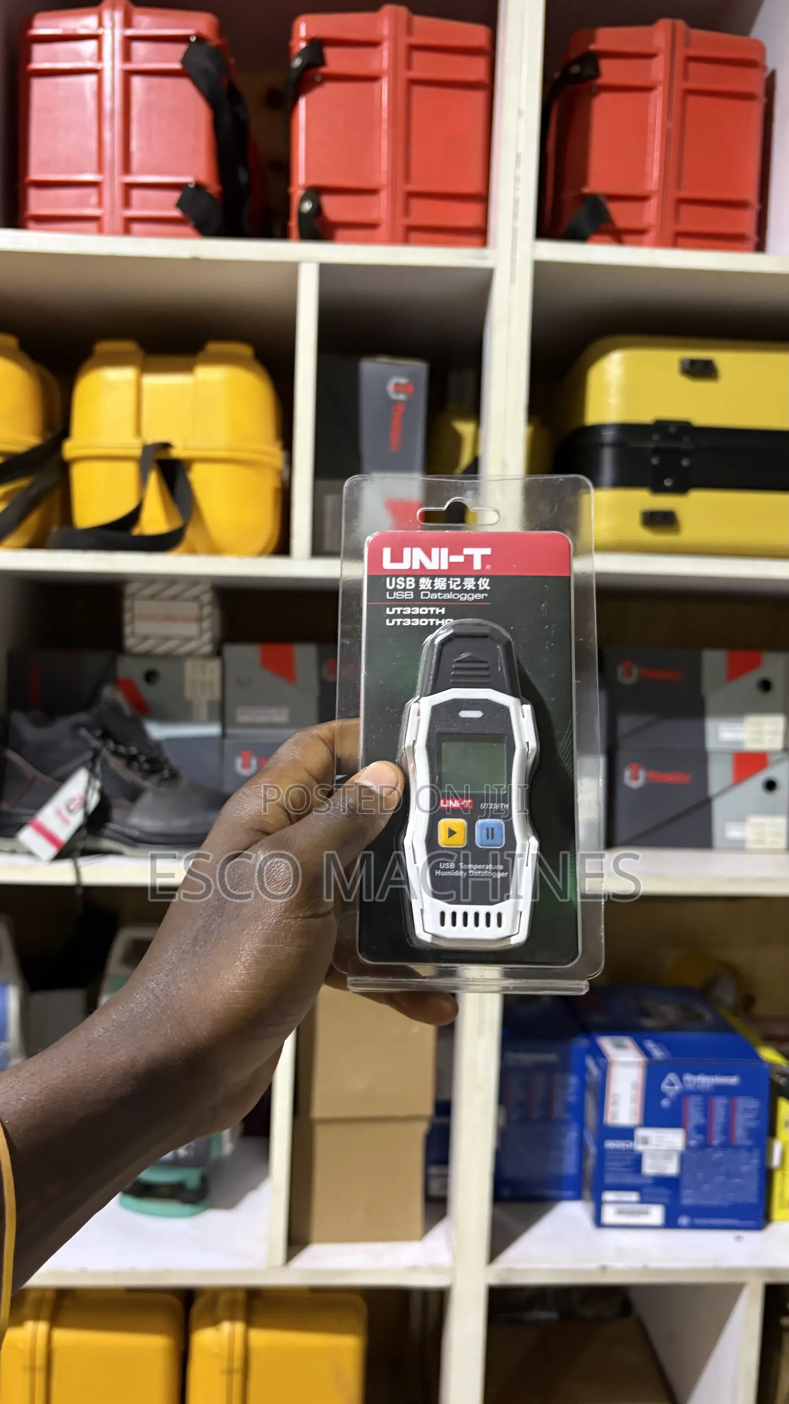 UNI-T Temperature Humidity Monitor or Datalogger