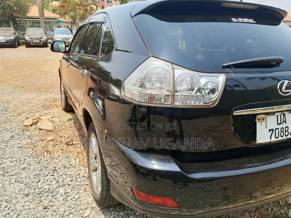 Toyota Harrier 2.4 2012 Black
