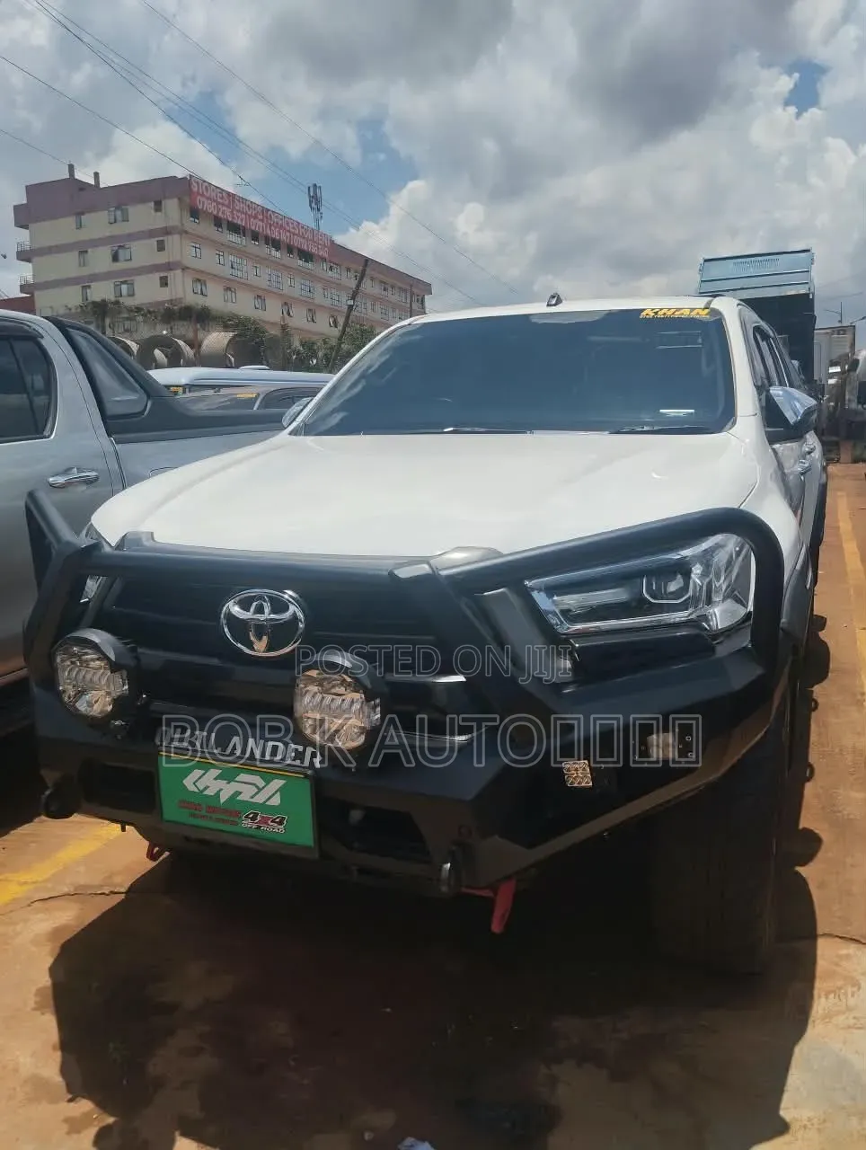 New Toyota Hilux 2023 White