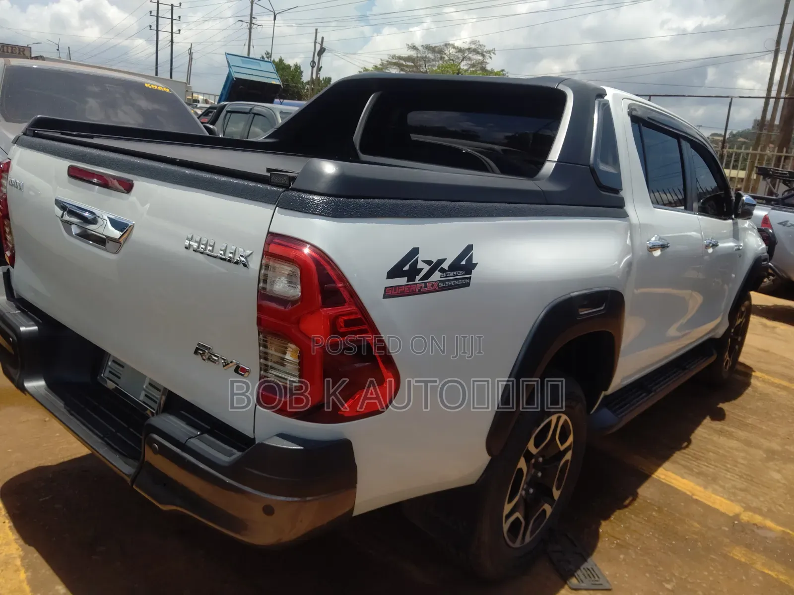 New Toyota Hilux 2023 White