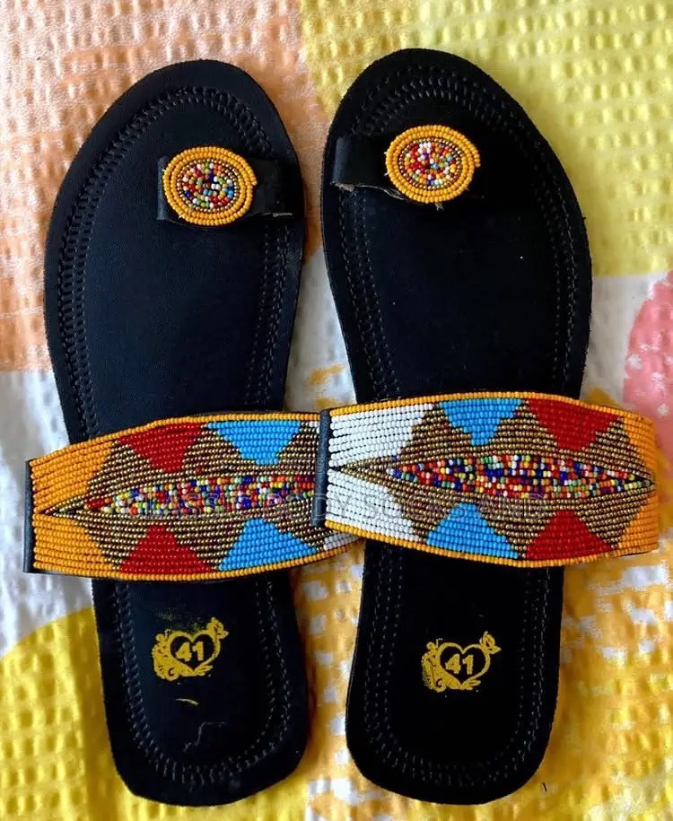 Multicolored Women ‘S Masai Scandals