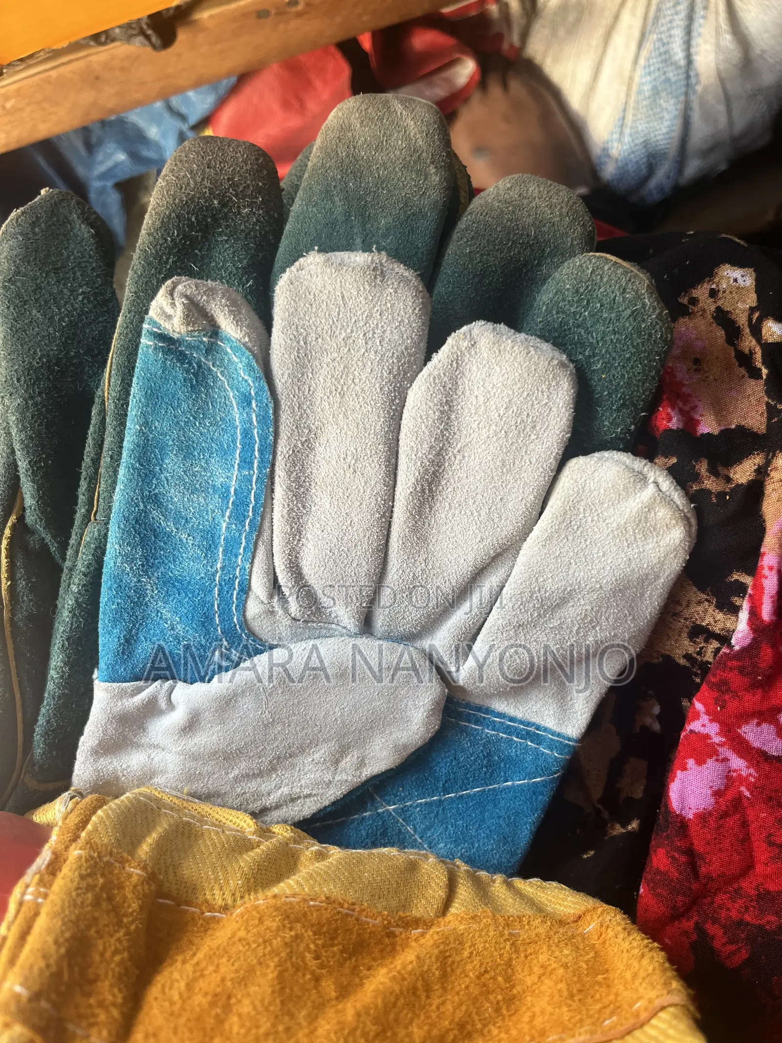 Hand Gloves