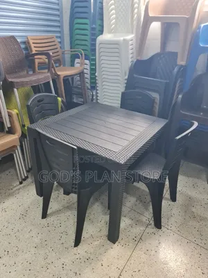 Executive Plastic Table and Chairs Plastic Table and Chairs