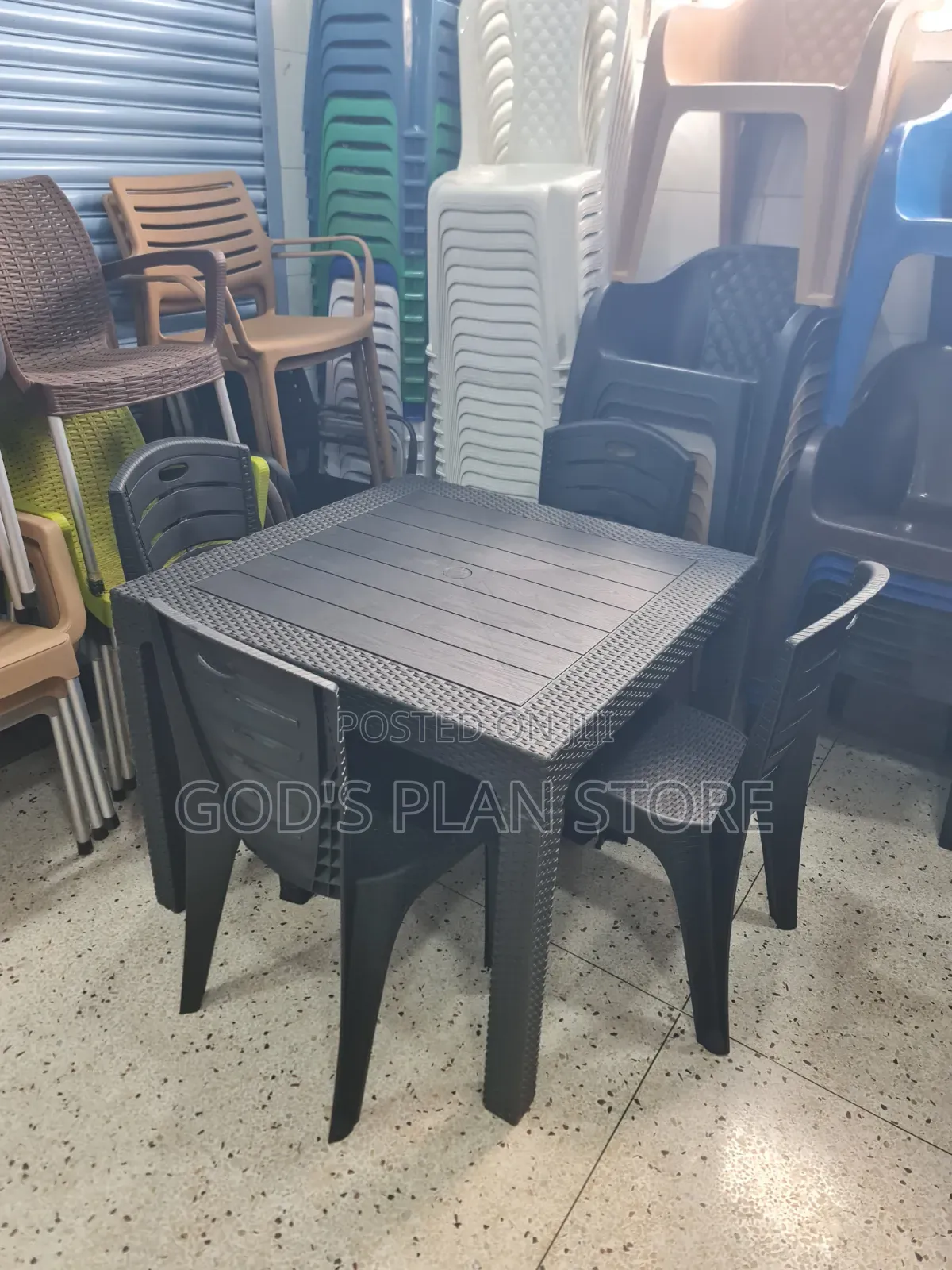 Executive Plastic Table and Chairs Plastic Table and Chairs