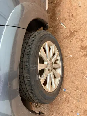 Toyota Vanguard 2011 Gray