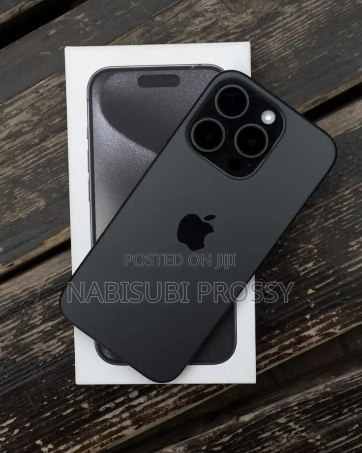 New Apple iPhone 15 Pro Max 256 GB Black