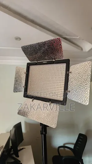 Yungnuo YN600L Digital Video Light